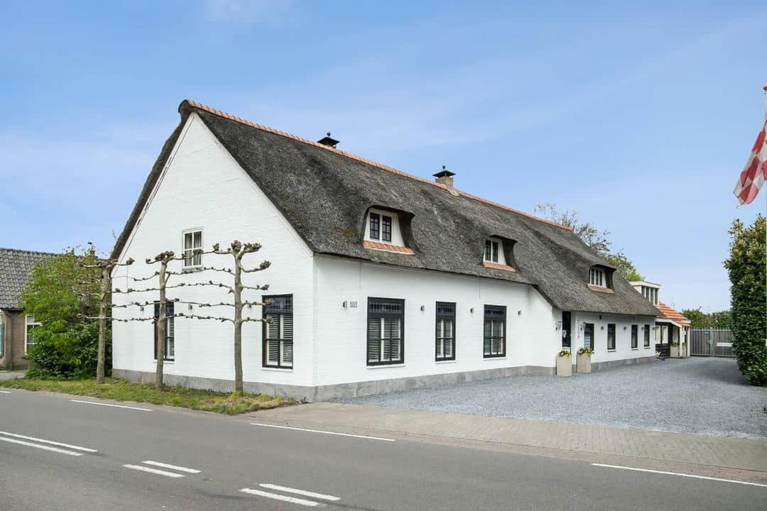 Guesthouse Max Dongen Luaran gambar