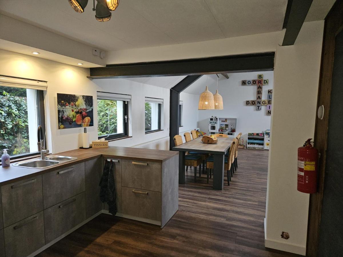 Guesthouse Max Dongen Luaran gambar